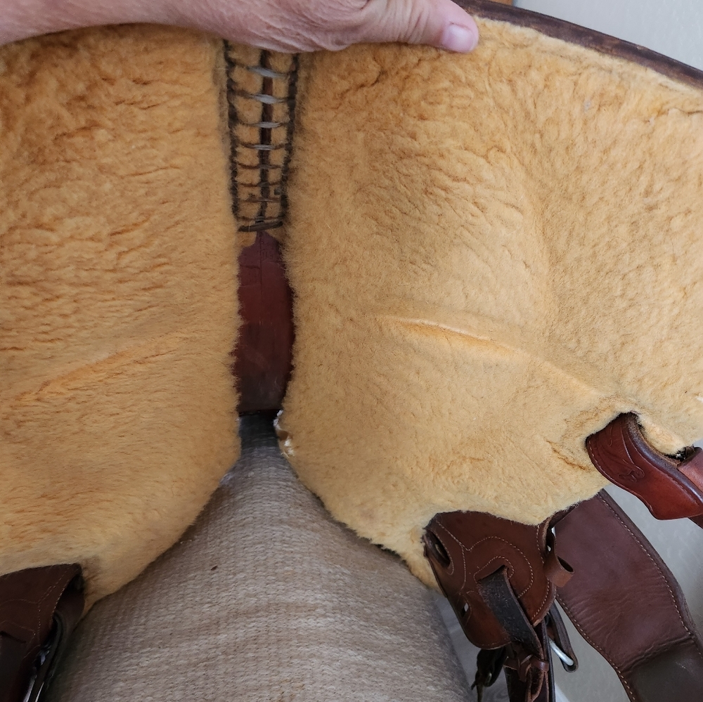 Monte Foreman Balanced Ride Saddle - Picture 7 of 9